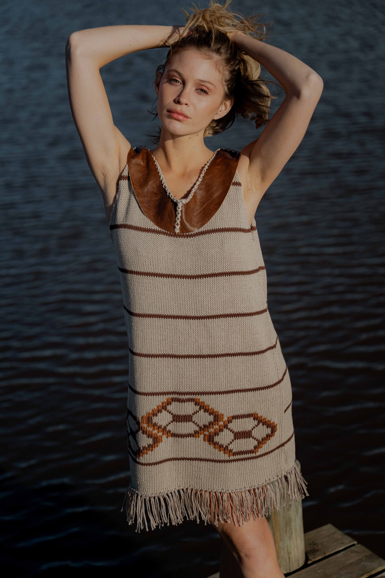 Vestido tejido y cuero etnic