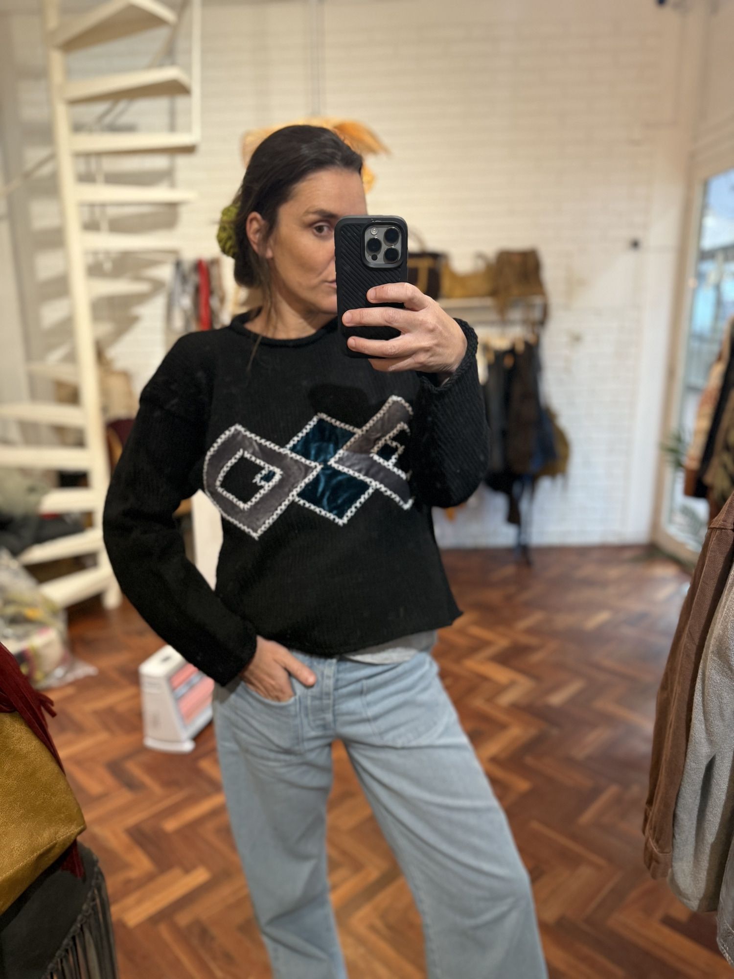 Mistic sweater