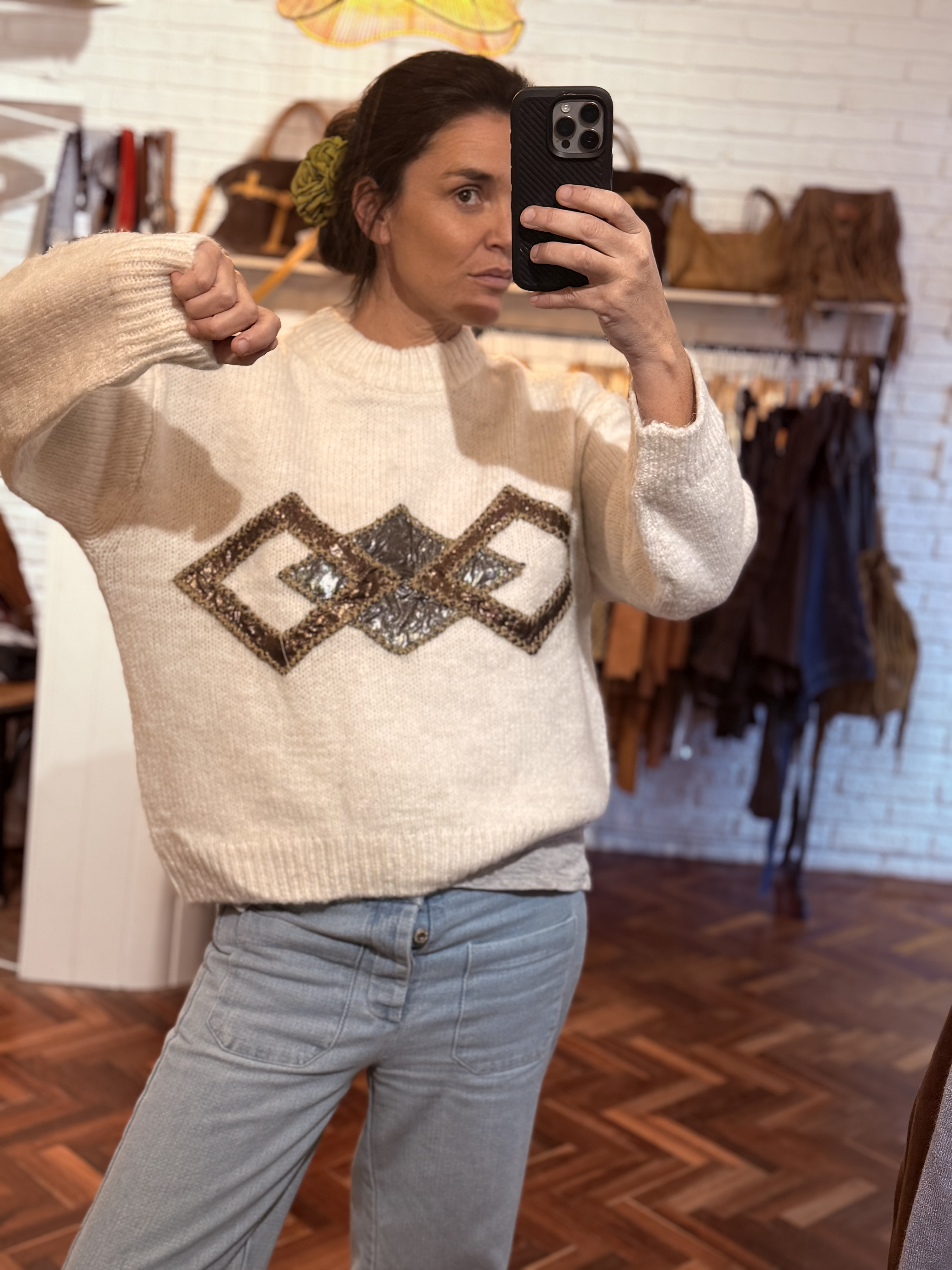 Mistic sweater