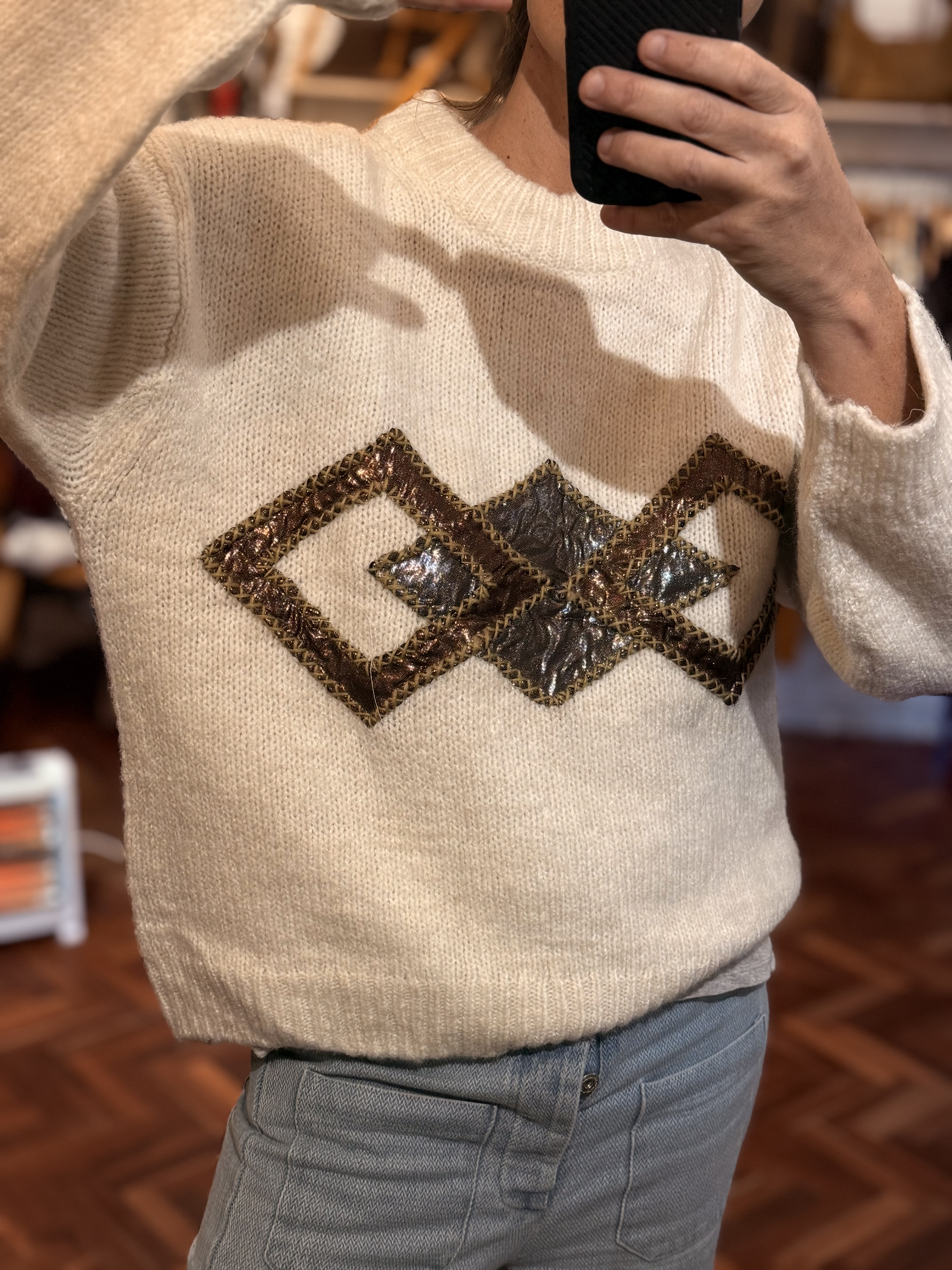 Mistic sweater