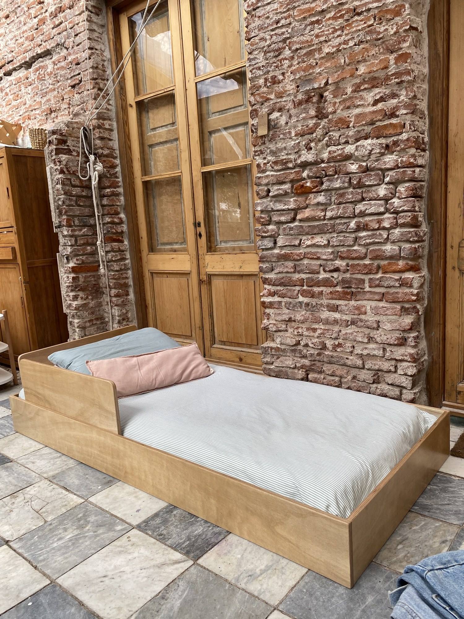 Cama baja