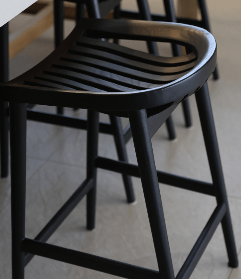 BANCO ALTO KONDO TEKA 65CM NEGRO