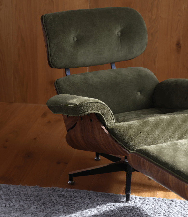 BUTACA EAMES GAMUZA MUSGO CON PUFF