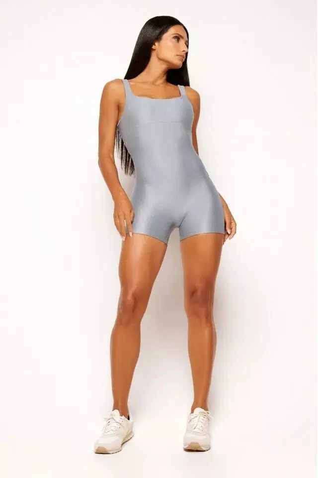 JUMPSUIT ESSENCE CORTO